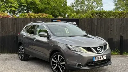 Used Nissan Qashqai Tekna 131 HP (96 kW) 2014 Grey SUV