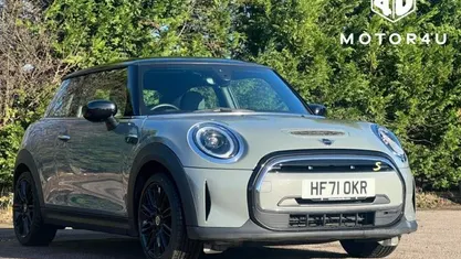 Used 2023 Mini Cooper Level 2 Hatchback | £12,490 (Fair price)