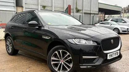 Used 2017 Jaguar F-Pace R-Sport SUV | £12,000 (Fair price)