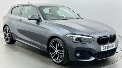 Begagnad BMW 120 M Sport 184 HK (135 kW) 2018 Grå Halvkombi