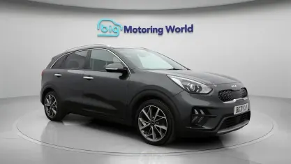Used Kia Niro 141 HP (103 kW) 2022 Grey SUV