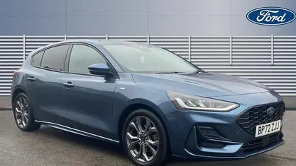 Used Ford Focus ST-Line 125 HP (91 kW) 2023 Blue Hatchback