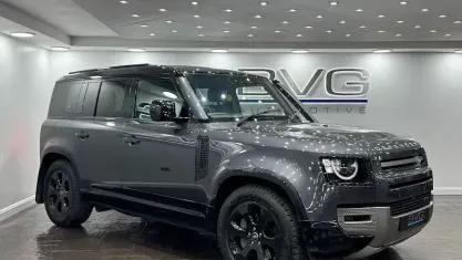 Used Land Rover Defender Dynamic 404 HP (297 kW) 2023 SUV