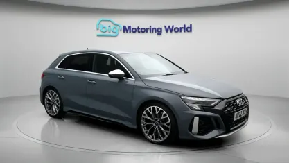 Używany Audi RS3 400 KM (294 kW) 2022 Szary Sedan/Limuzyna