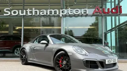 Usado Porsche 911 450 HP (330 kW) 2018 Cabrios