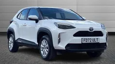 Pure white Used 2023 Toyota Yaris Cross SUV | £18,995 (Super price)