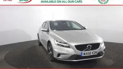 Used Volvo V40 R-Design Pro 152 HP (111 kW) 2018 Hatchback