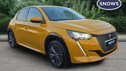 Used Peugeot e-208 Allure Premium 100 kW (136 HP) 2021 Yellow Hatchback