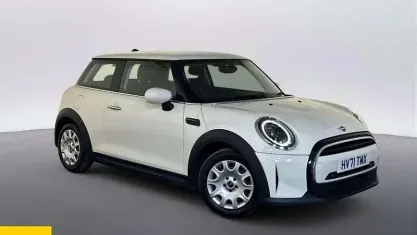 Used Mini ONE Classic 102 HP (75 kW) 2021 White Hatchback