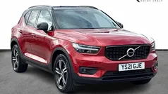 Fusion red Used 2021 Volvo XC40 R-Design SUV | £24,991 (Fair price)
