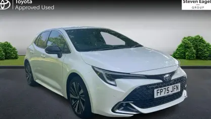 Used Toyota Corolla Design 140 HP (102 kW) 2025 White Hatchback
