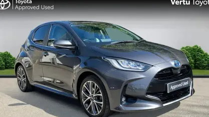 Usado Toyota Yaris Hybrid 116 HP (85 kW) 2025 Citadino