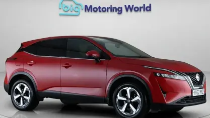 Used Nissan Qashqai N-Connecta 140 HP (102 kW) 2022 Red SUV