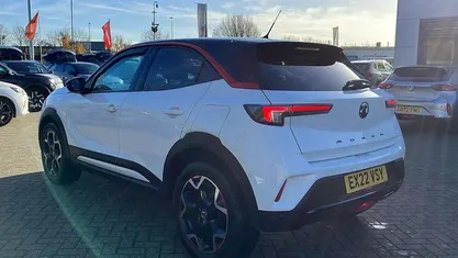 White Used 2022 Vauxhall Mokka SRi SUV | £16,635 (Fair price)