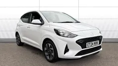 White Used 2024 Hyundai i10 Advanced Hatchback | £14,987 (Fair price)