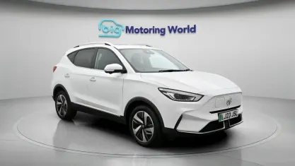 Used MG ZS Trophy 114 kW (156 HP) 2023 White SUV