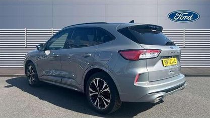 Używany Ford Kuga ST-Line X 225 KM (165 kW) 2023 Srebrny SUV
