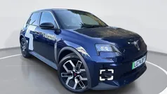 Special twotone midnight blue with black roof New 2025 Renault R5 Komfort Hatchback | £28,045 (Fair price)