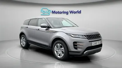 Begagnad Land Rover Range Rover evoque R-Dynamic 182 HK (133 kW) 2019 Grå SUV
