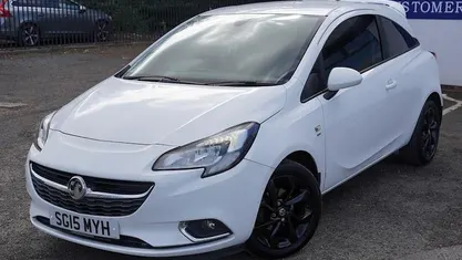 Used Vauxhall Corsa SRi 70 HP (51 kW) 2015 White Hatchback