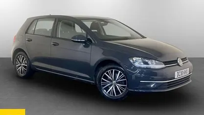 Used VW Golf VII SE 125 HP (91 kW) 2018 Hatchback