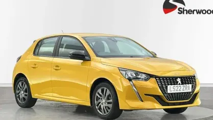 Used Peugeot 208 Active Premium 75 HP (55 kW) 2022 Yellow Hatchback