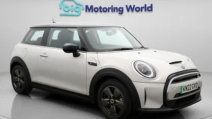 Used Mini Cooper Level 1 135 kW (184 HP) 2023 Hatchback