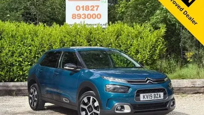 Usado Citroën C4 Cactus Flair 110 HP (80 kW) 2019 Azul Citadino