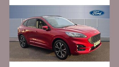Usado Ford Kuga ST-Line X 190 HP (139 kW) 2023 Vermelho SUV