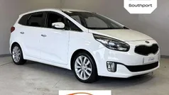 White Used 2015 Kia Carens 3 MPV | £7,995 (Fair price)