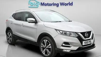 Second-hand Nissan Qashqai N-Connecta 140 CP (102 kW) 2019 Argintiu SUV