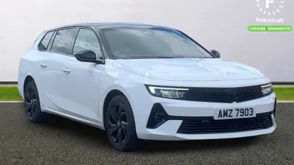 Used Vauxhall Astra 131 HP (96 kW) 2023 White Estate
