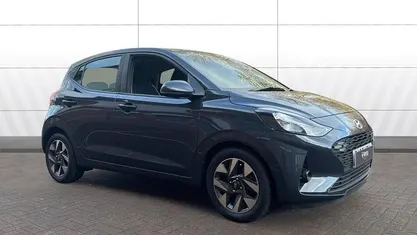 Grey Used 2025 Hyundai i10 Advanced Hatchback | £15,901 (Fair price)