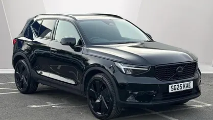 Used Volvo XC40 Plus 197 HP (144 kW) 2025 SUV