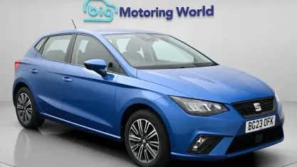 Used Seat Ibiza SE Technology 95 HP (69 kW) 2023 Blue Hatchback