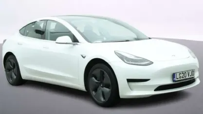 Used Tesla Model 3 Standard Range 239 kW (325 HP) 2020 White Sedan