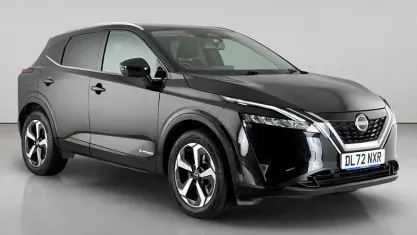 Used Nissan Qashqai N-Connecta 190 HP (139 kW) 2023 Black SUV
