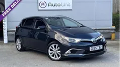 Grey Used 2015 Toyota Auris Hybrid Hatchback | £10,990 (Fair price)