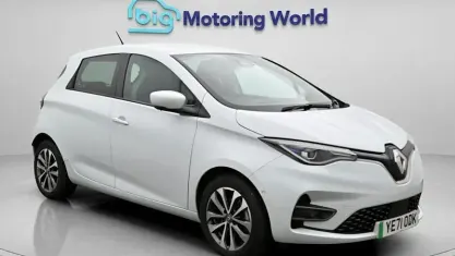 Used Renault Zoe GT-Line 100 kW (136 HP) 2021 White Hatchback