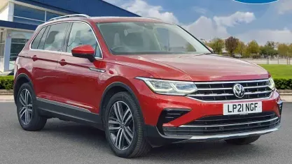 Used VW Tiguan Elegance 150 HP (110 kW) 2021 Red SUV