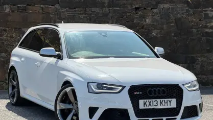 Used Audi RS4 Advanced 450 HP (330 kW) 2013 White Estate