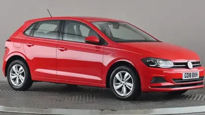 Usado VW Polo SE 65 HP (47 kW) 2018 Vermelho Citadino