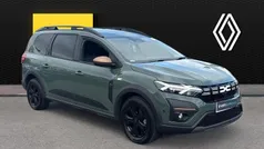 Green Used 2025 Dacia Jogger Extreme MPV | £18,288 (Fair price)