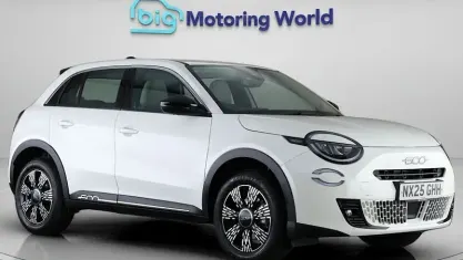 Używany Fiat 600 S 101 KM (74 kW) 2025 Biały SUV