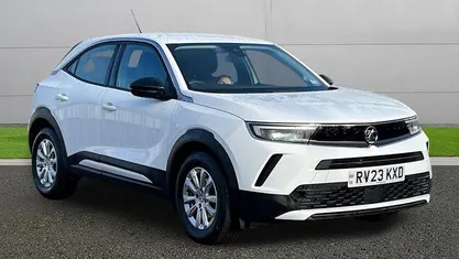 Used Vauxhall Mokka Design Edition 101 HP (74 kW) 2023 White SUV