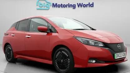 Used Nissan Leaf N-Connecta 110 kW (150 HP) 2022 Red Hatchback