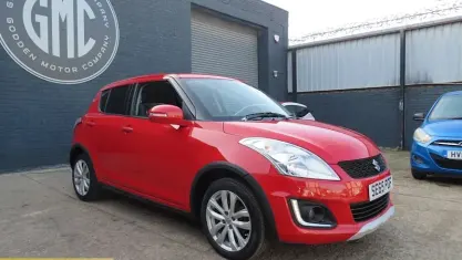 Usado Suzuki Swift SZ4 94 CV (69 kW) 2016 Rojo Utilitario