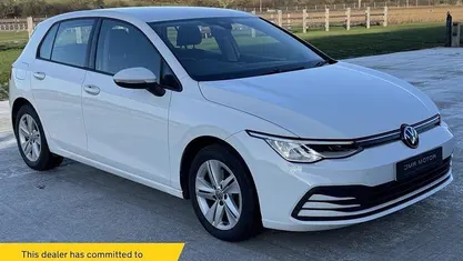 Used VW Golf VIII Life 150 HP (110 kW) 2023 Hatchback