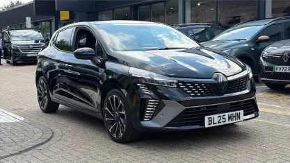 Used Renault Clio Esprit Alpine 143 HP (105 kW) 2025 Black  Hatchback