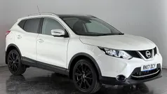 White Used 2016 Nissan Qashqai Tekna SUV | £12,850 (Fair price)